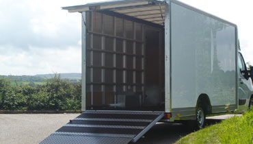 4.1 KneeHi High Roof